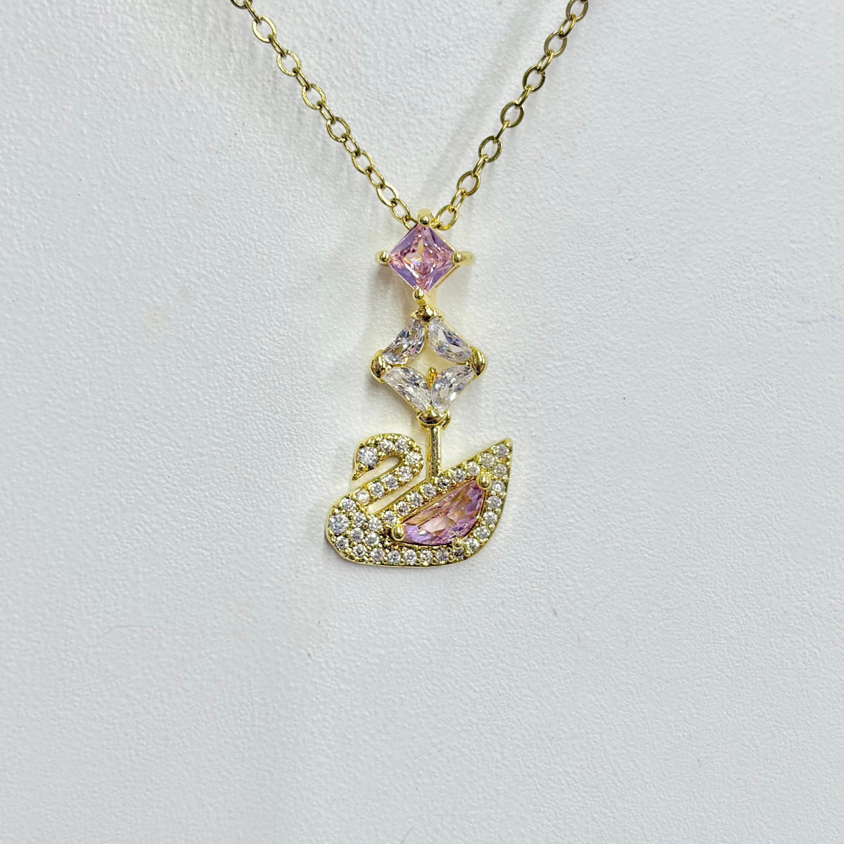 Pembe Taşlı Kuğu Kolye Pembe
